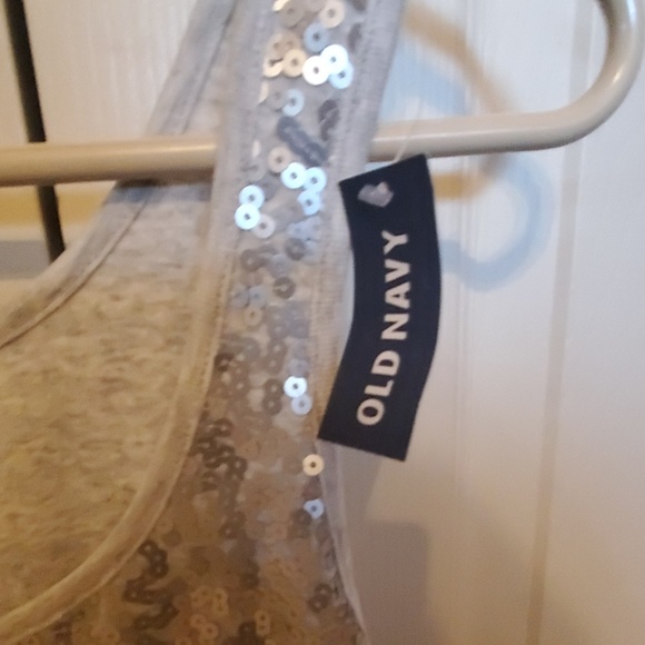 Very cute gray sleeveless shirt with sequins - Picture 3 of 4